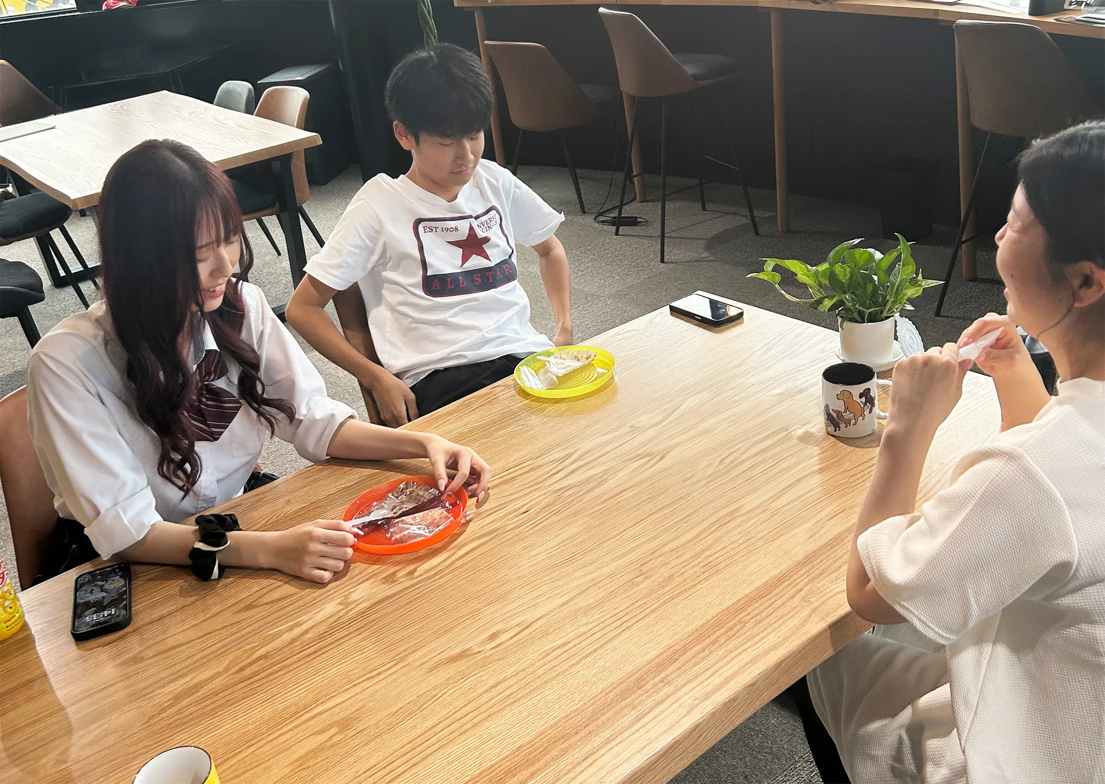 姫路高等学院での談話の様子